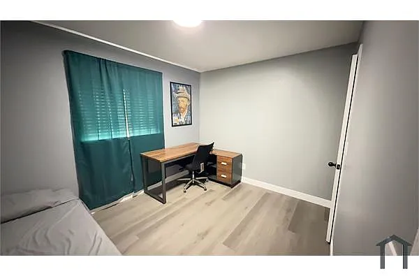Building Photo - 104 W Little Dipper