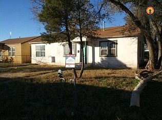833 E Canadian St, Portales, NM 88130