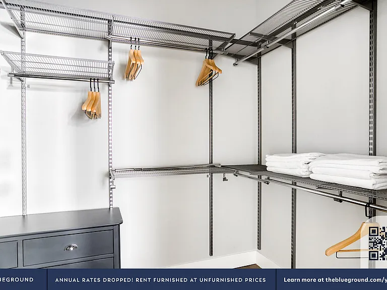 Walk-in Closet