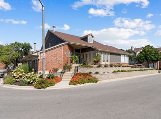 Green Trails Apartments, Lisle, IL 60532