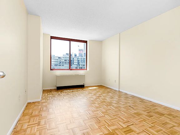 4th image of 4-74 48th Ave #8K