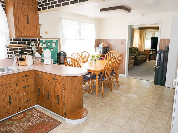 5th image of 4021 N Odell Ave