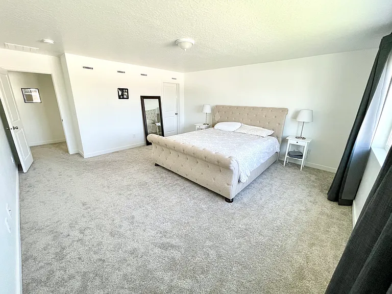 E Chukar Dr — Photo 16