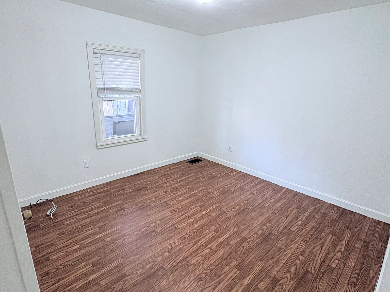 2 bed, 950 sqft, $1,650 — Photo 3