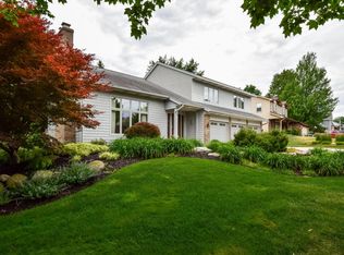 2550 Glencairin Dr NW, Grand Rapids, MI