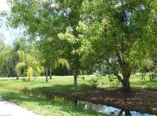 5591 Henley St, Bokeelia, FL 33922