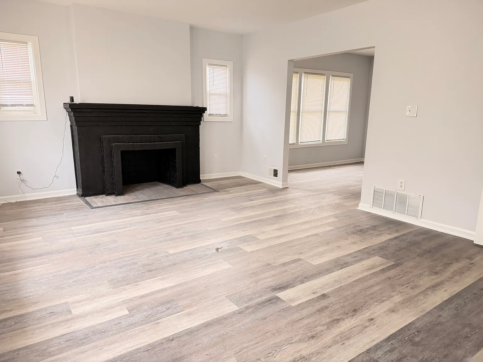 3 bed, 3900 sqft, $1,500 — Photo 3