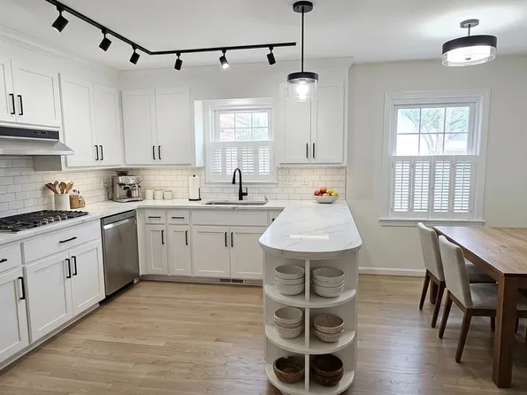 783 Fort Johnson Rd, Charleston, SC 29412