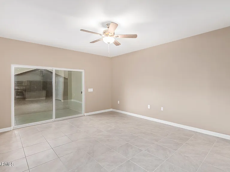 24179 W Ripple Rd — Photo 7