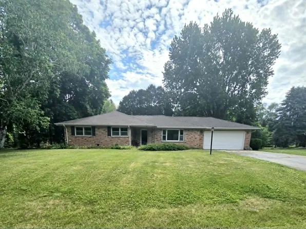 6310 Abraham Dr, Rockford, IL 61109