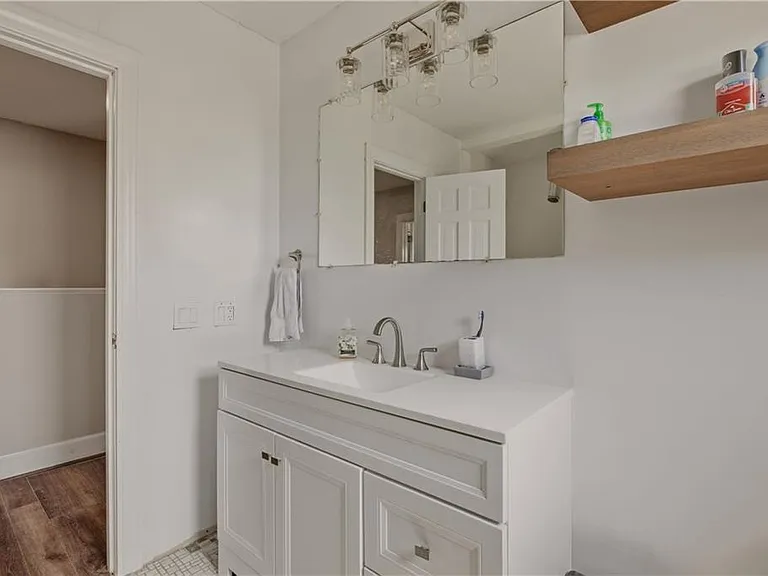 224 Oliphant Ln #B — Photo 23
