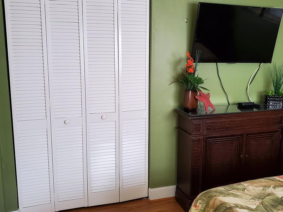 1st image of 2550 Estero Blvd APT 11