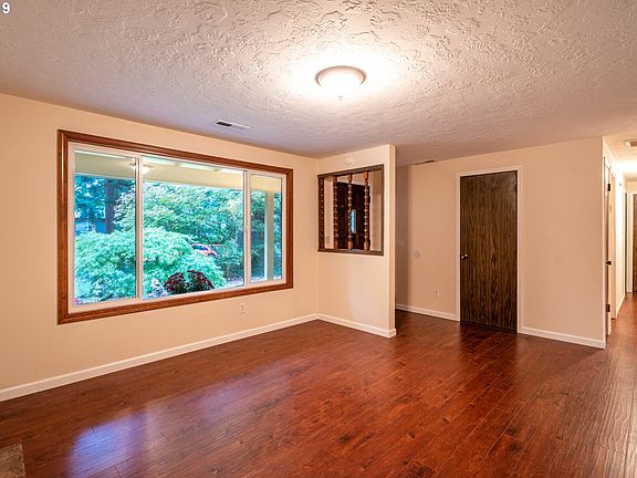 3rd image of 14309 NE 50th St