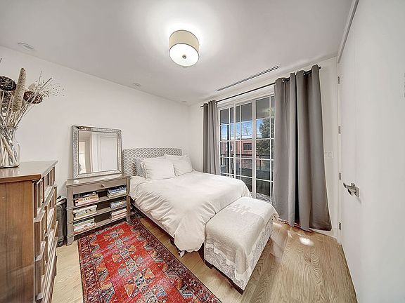 5th image of 43 Newel St #3B