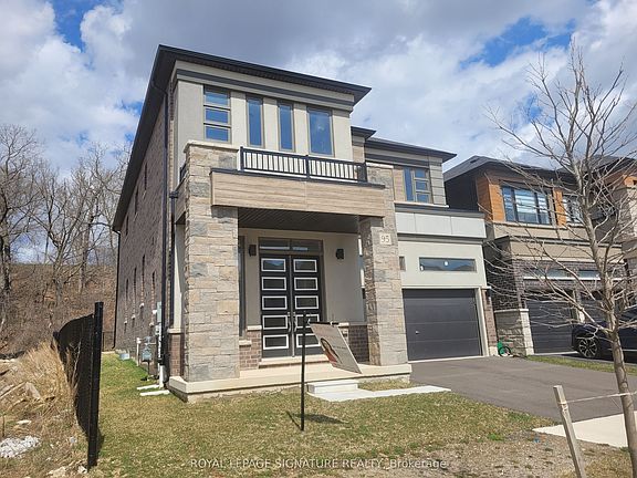 3rd image of 95 Macklin St