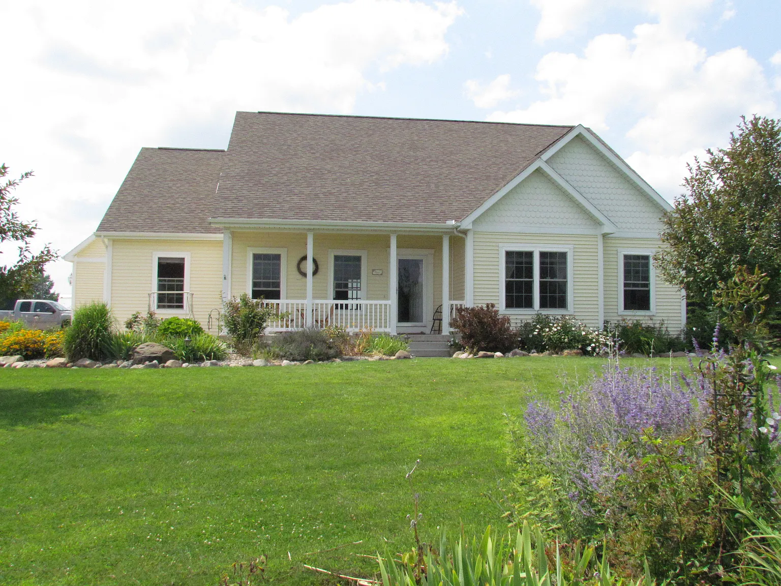 8386 Reese Rd photo 1