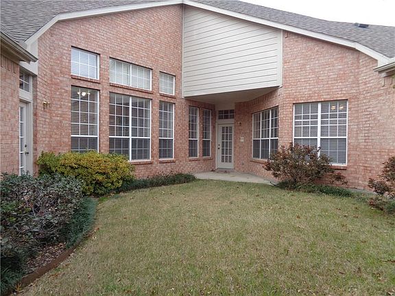 5th image of 4557 Saint James Dr