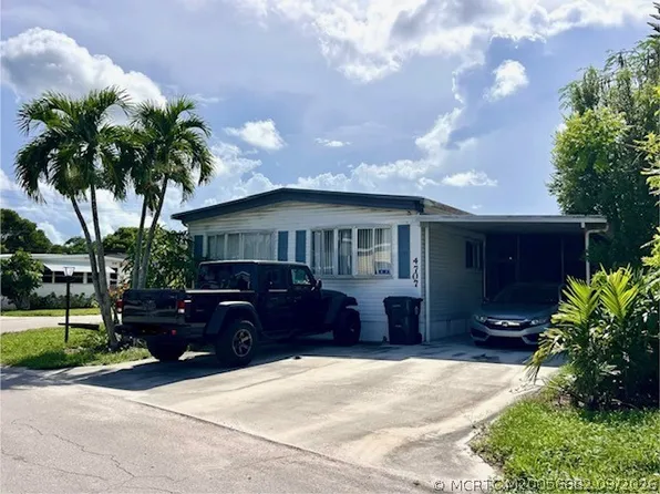 4707 Nancy Dr, Lake Worth, FL 33463