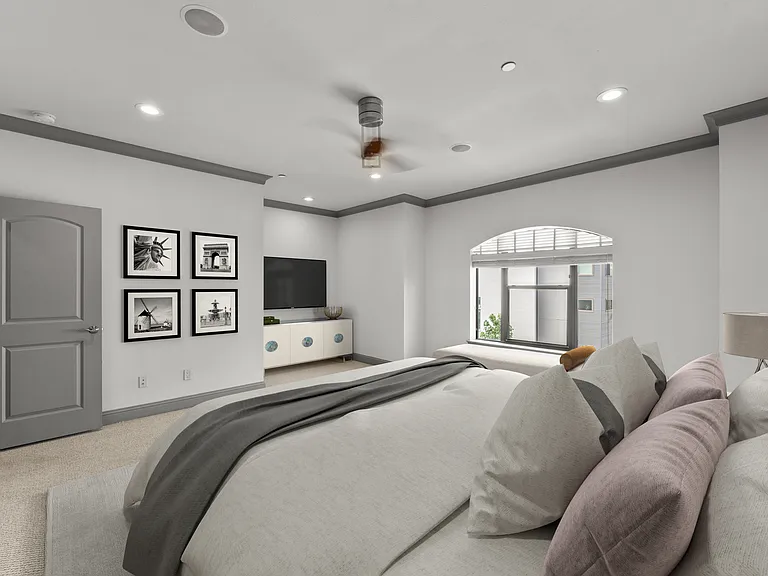 3142 Ross Ave #1 — Photo 24