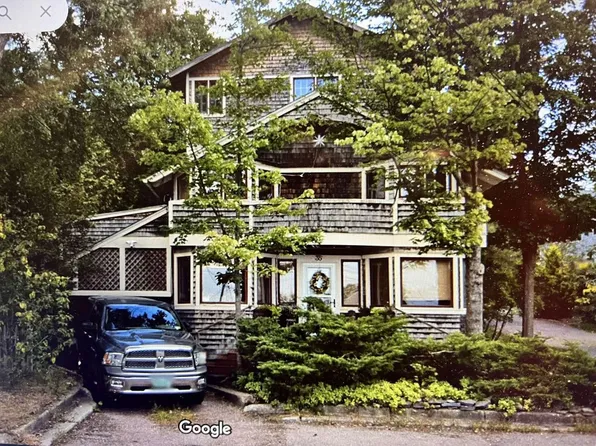 35 Adams Court, Burlington, VT 05401