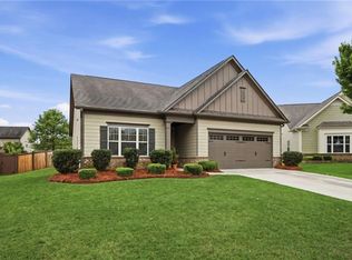 4631 Summer View Dr, Gainesville, GA 30504