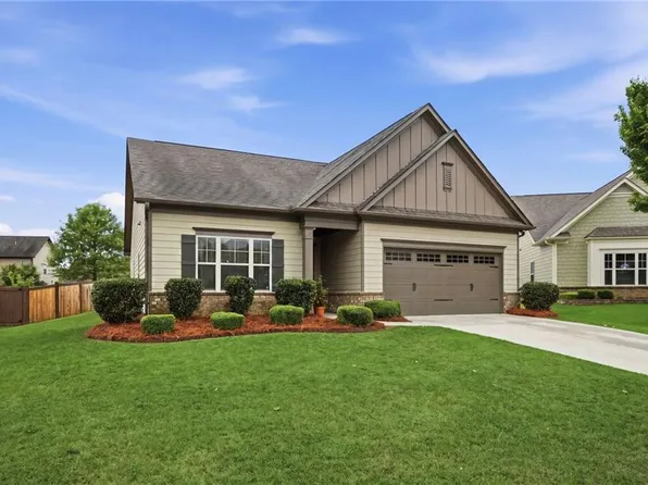 4631 Summer View Dr, Gainesville, GA 30504