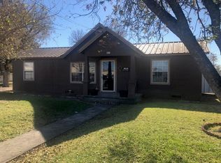 410 W 9th St, Monahans, TX 79756
