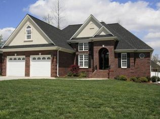 214 Landry Dr, Kings Mountain, NC 28086