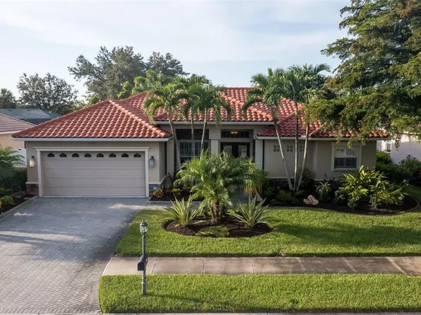 5251 Benjamin Ln, Sarasota, FL 34233