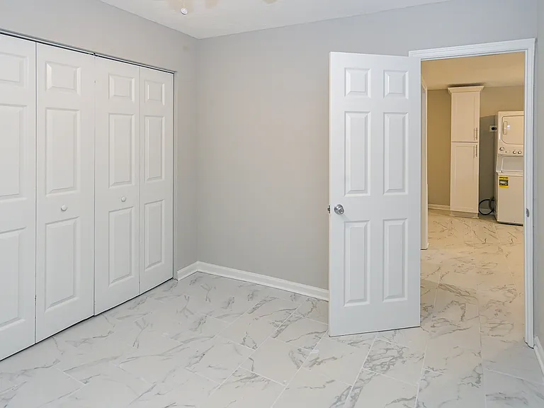2515 Grimwood Rd #B — Photo 11