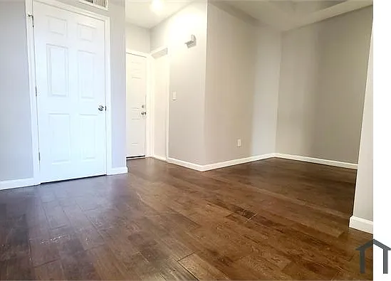 2424 N Calvert St #1 — Photo 6