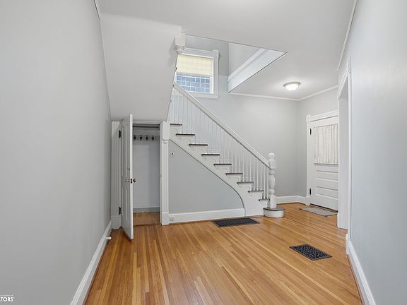 5th image of 1018 N 4th St