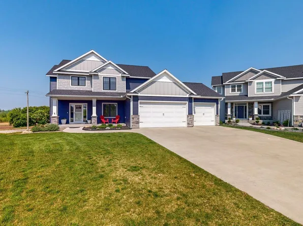 698 Marcus Pl NE, Byron, MN 55920