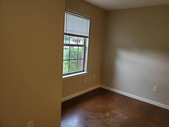 4th image of 32 Sunny Gap Rd #32A
