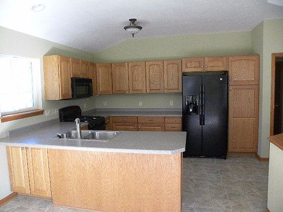 2nd image of N174W20291 Creekside Dr