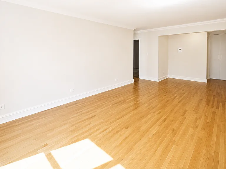 151 W 16th St #6J — Photo 8