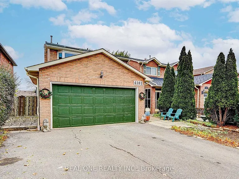 4181 Trapper Cres #LOWER — Photo 1