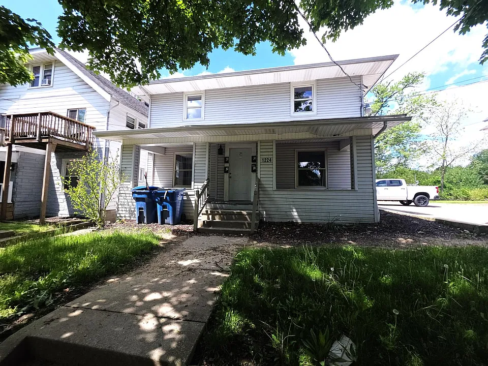 1224 Pondview Ave #4