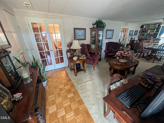4th image of 8043 Crawford Currin Rd