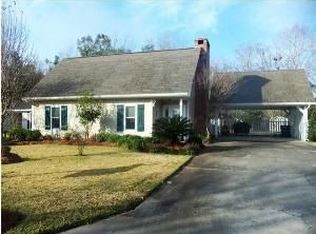 326 Vivian Dr, Lafayette, LA 70508