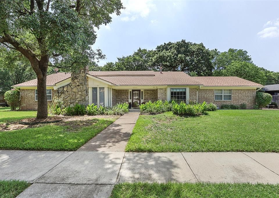 1st image of 1500 Woodvine Dr