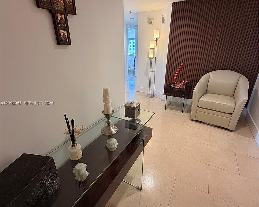 1st image of 251 Crandon Blvd APT 509