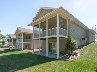3816 Jay Ln, Waterloo, IA 50701