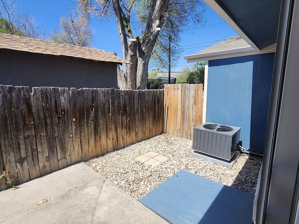 1st image of 1505 E 8th St