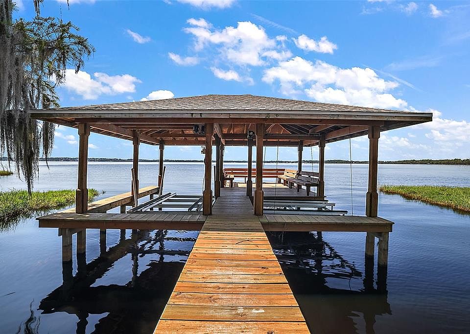 1st image of 1261 W LAKESHORE DRIVE