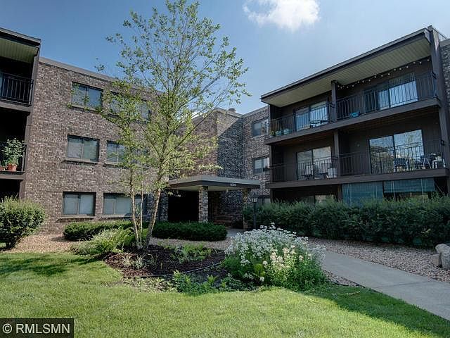 1st image of 4100 Parklawn Ave APT 318