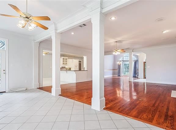 3rd image of 119 Acadian Ln