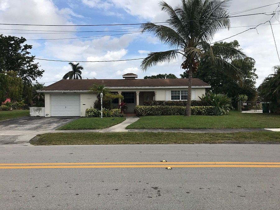 1st image of 20221 NW 4th Ave