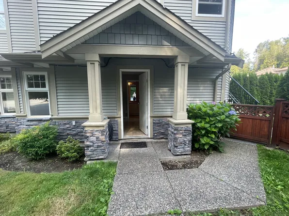 23679 Kanaka Way, Maple Ridge, BC V2W 2A1