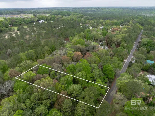 18811 Highland Dr, Fairhope, AL 36532